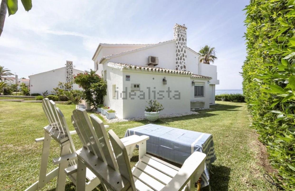 Marbesa Playa Casa Del Mar Pousada